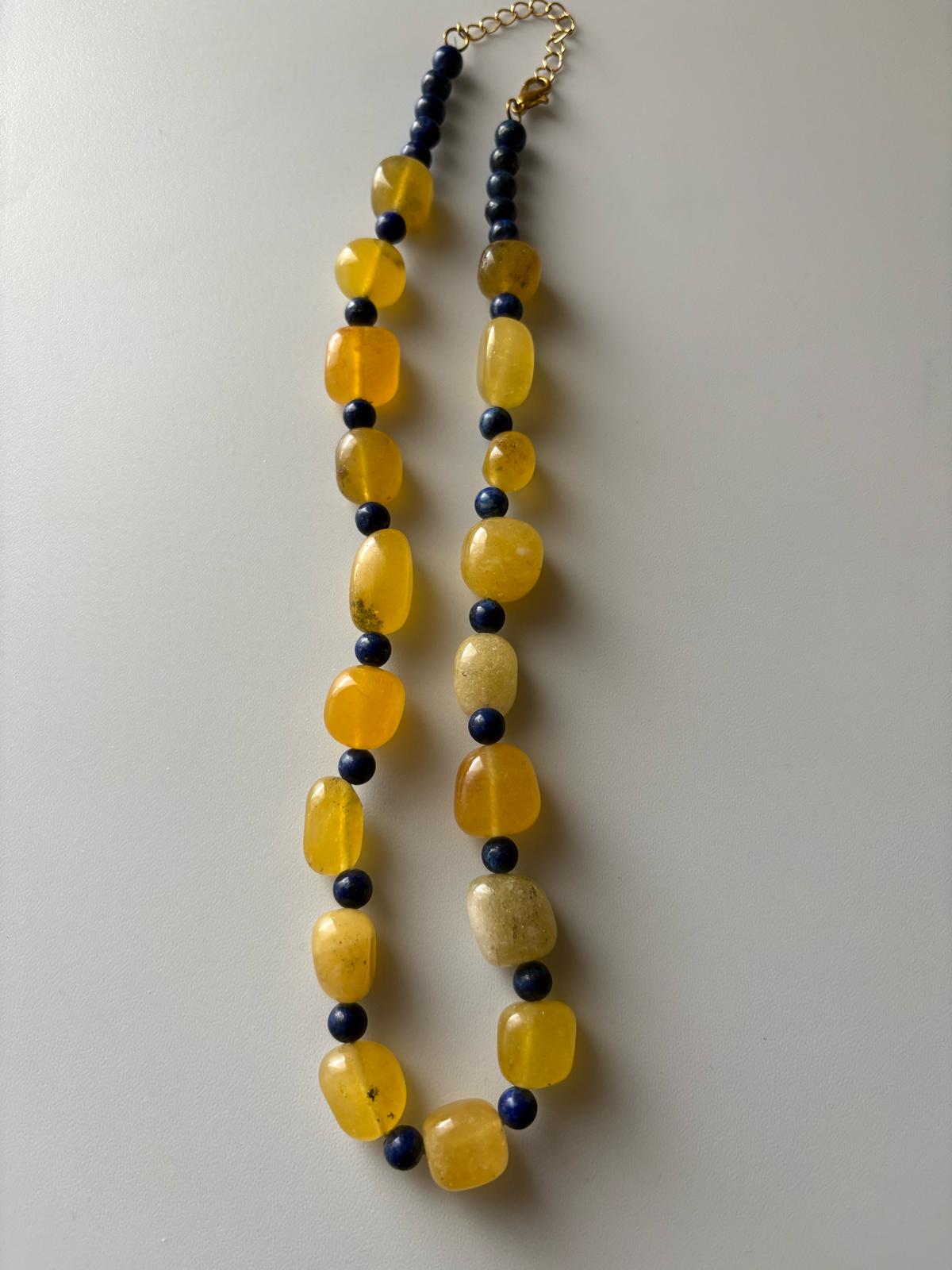 Yellow Agate and Blue Lapiz Necklace